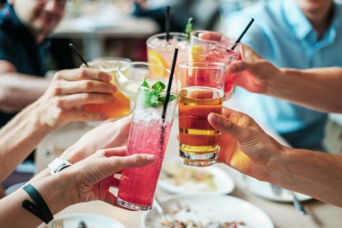 Jak tanio kupować alkohole na imprezy?